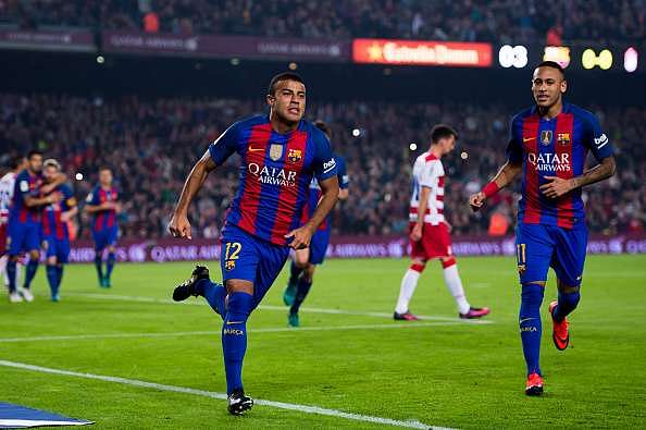 BARCELONA, SPAIN - OCTOBER 29: Rafinha of FC Barcelona celebrates after scoring the opening goal during the La Liga match between FC Barcelona and Granada CF at Camp Nou stadium on October 29, 2016 in Barcelona, Spain. (Photo by Alex Caparros/Getty Images)